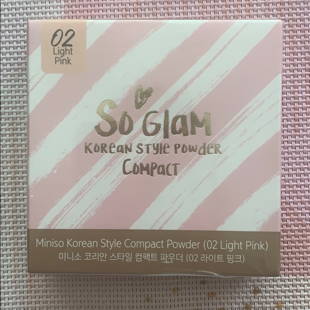 Miniso So Glam  Korean Style Powder compact